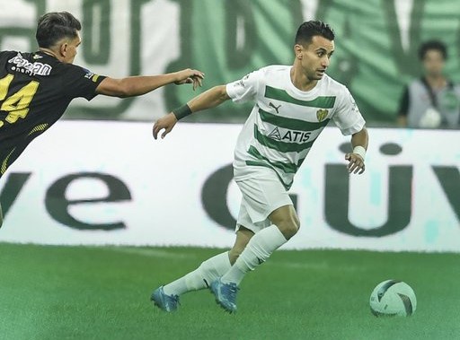 43 bin 160 seyirci sayısıyla