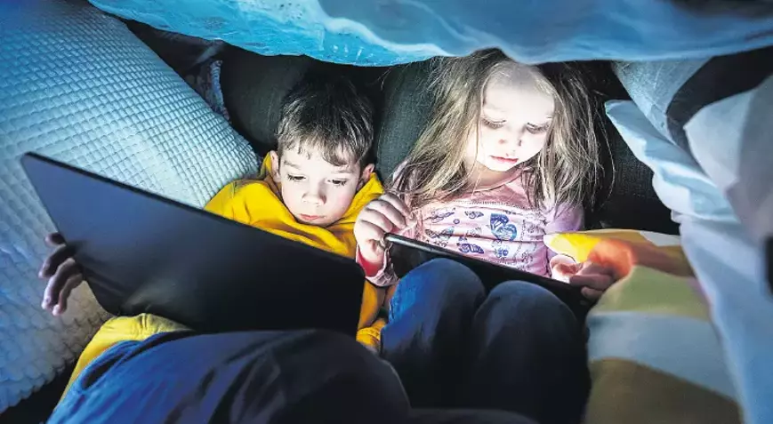 Sosyal medyada 12-20 yaş arası