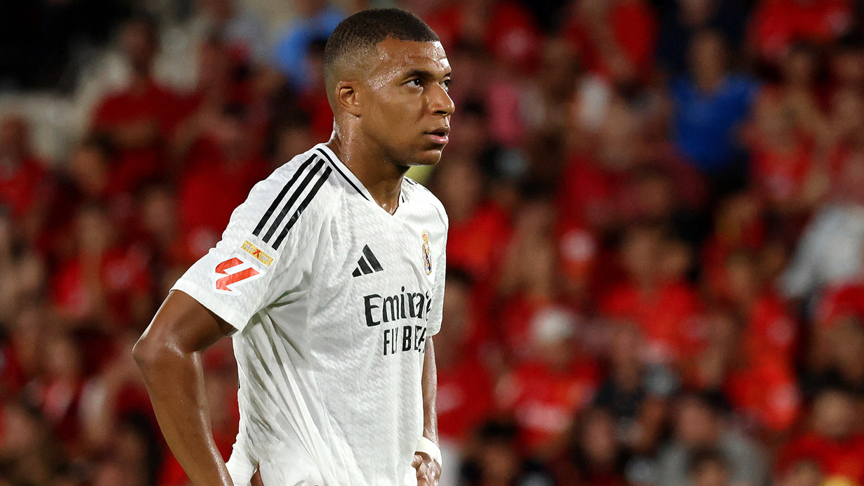 Karim Benzema, Mbappe'ye acı haberi verdi: