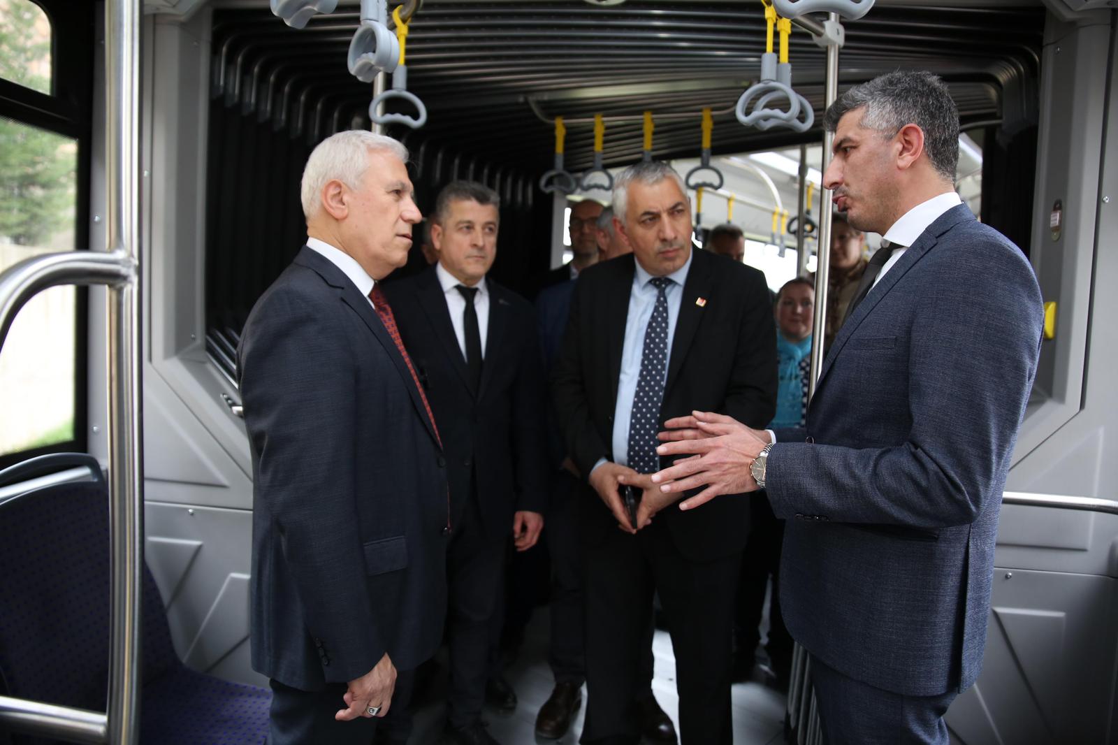 Bozbey Körüklü Otobüsat 18.38.59 (1)