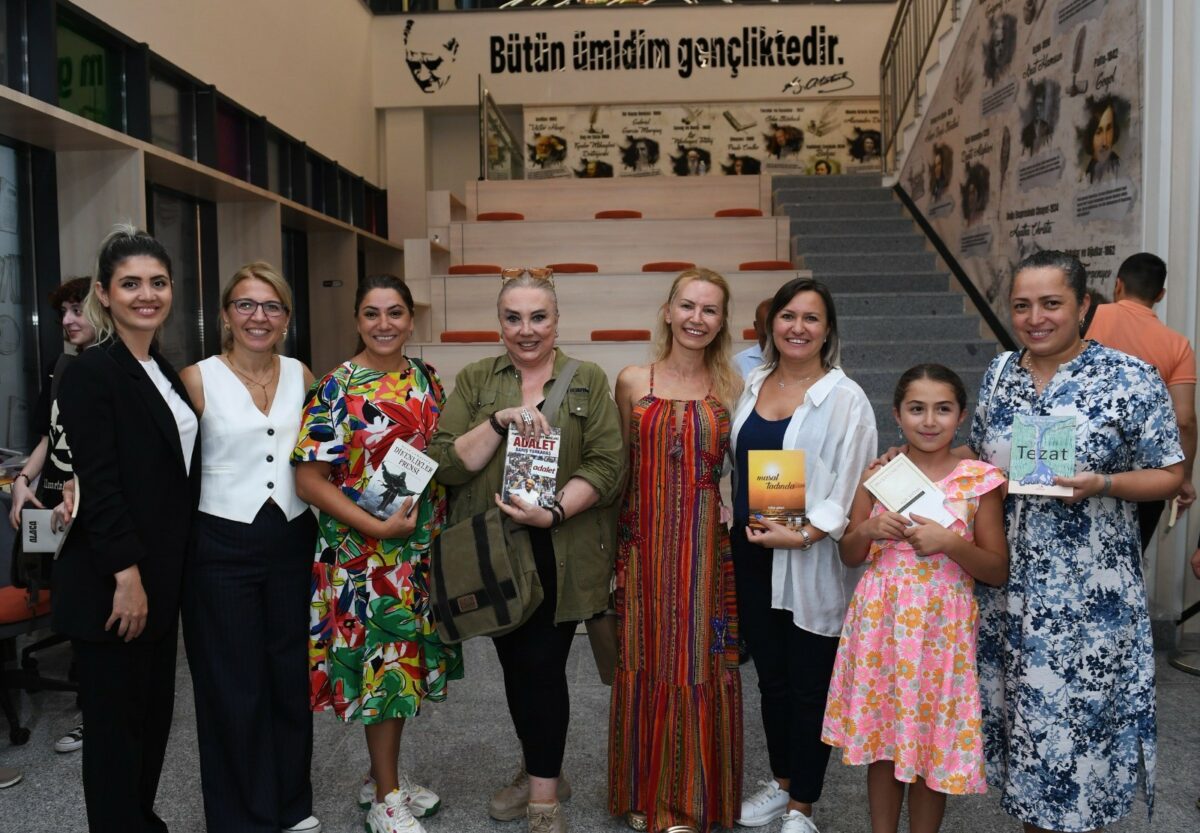 Dünya Kitap Severler Günü'nde