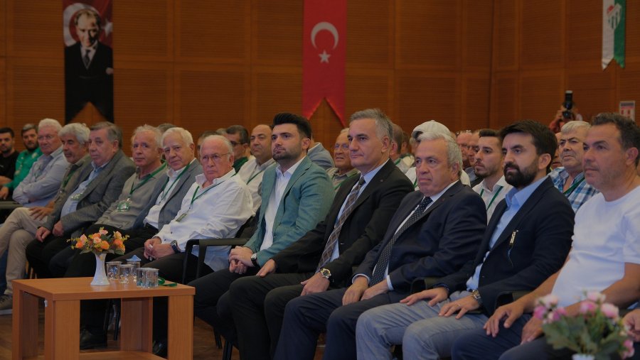 Divan Kurulu toplantısında konuşan Bursaspor