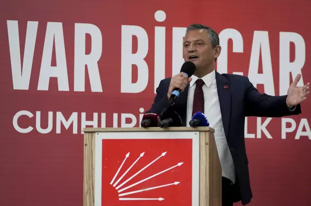 Özel, "Cumhurbaşkanı meclisin kürsüsüne çıkıp