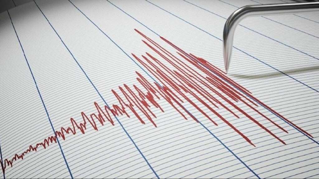 Türkiye sallanmaya devam ediyor! Büyüklüğü 4.8… AFAD, Akdeniz açıklarında 4.8