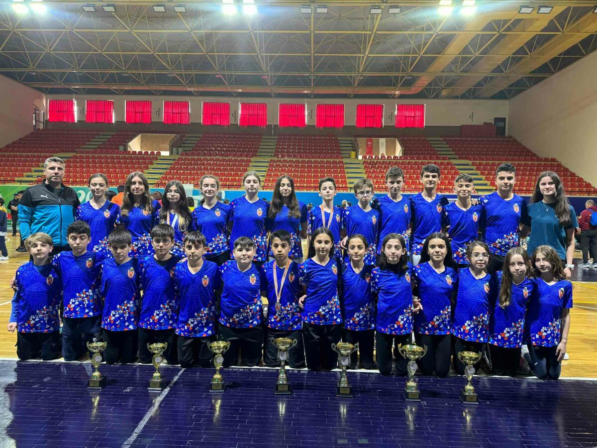 Türkiye Şampiyonu İnegöl Belediyespor İnegöl Belediyespor oryantiring U14