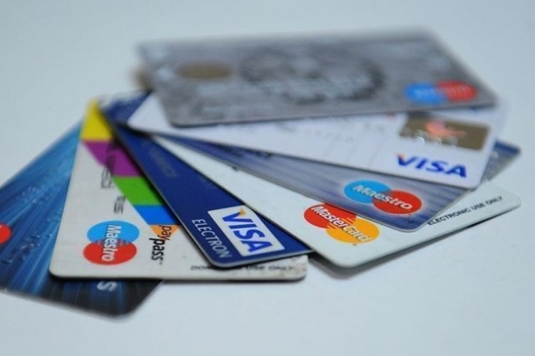 Bankalardaki mevduat azalırken krediler artmaya