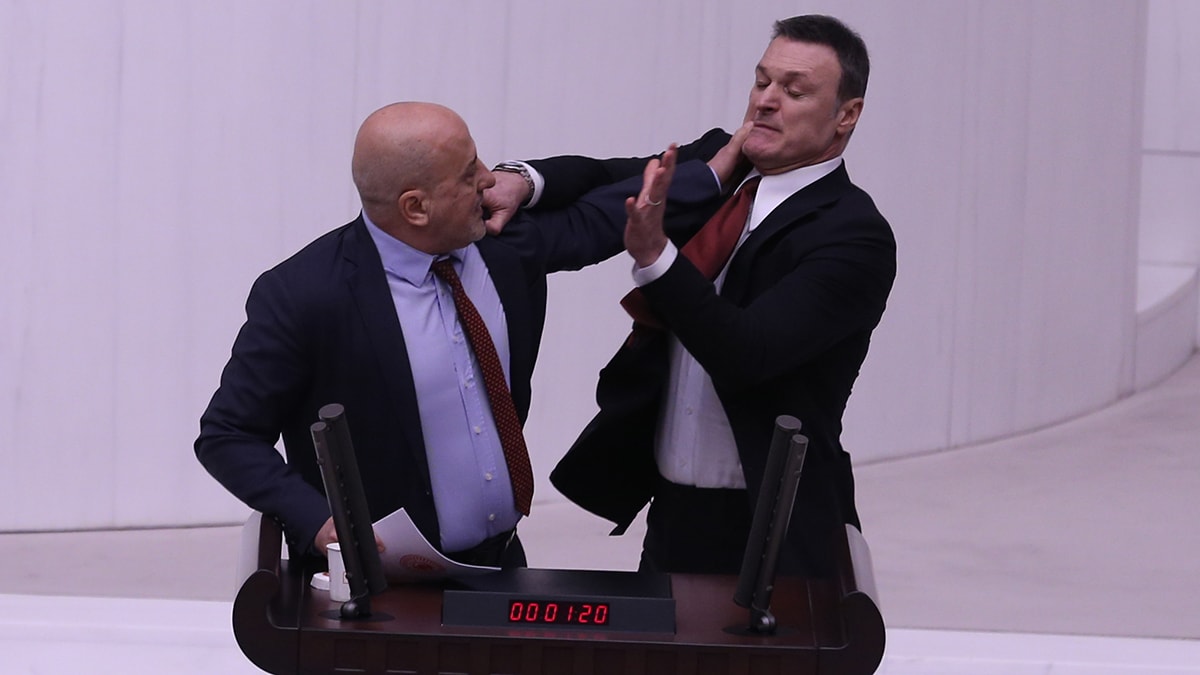 AKP milletvekili ve eski futbolcu