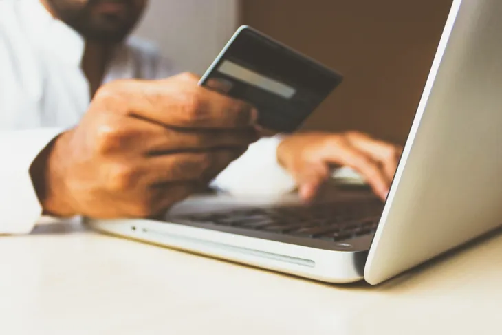 Yükseköğretim Kurulu, banka hesaplarının yasa