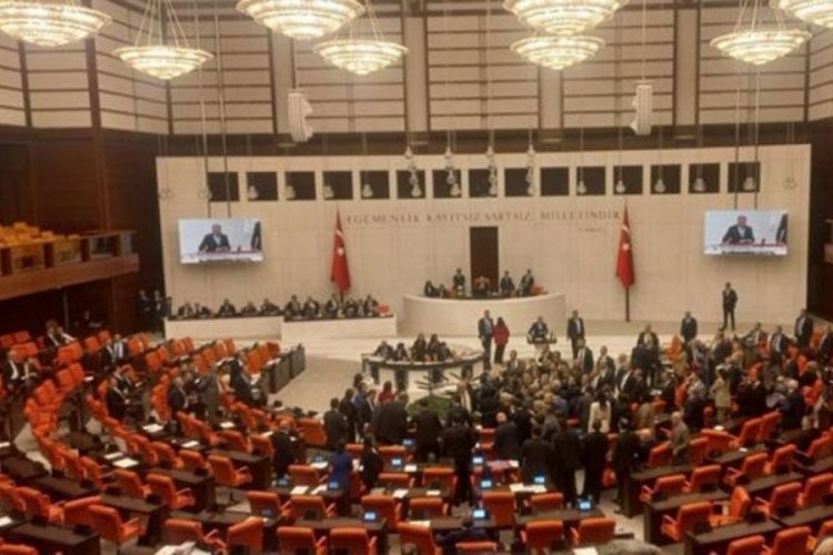 Meclis’te ‘alkış’ gerginliği