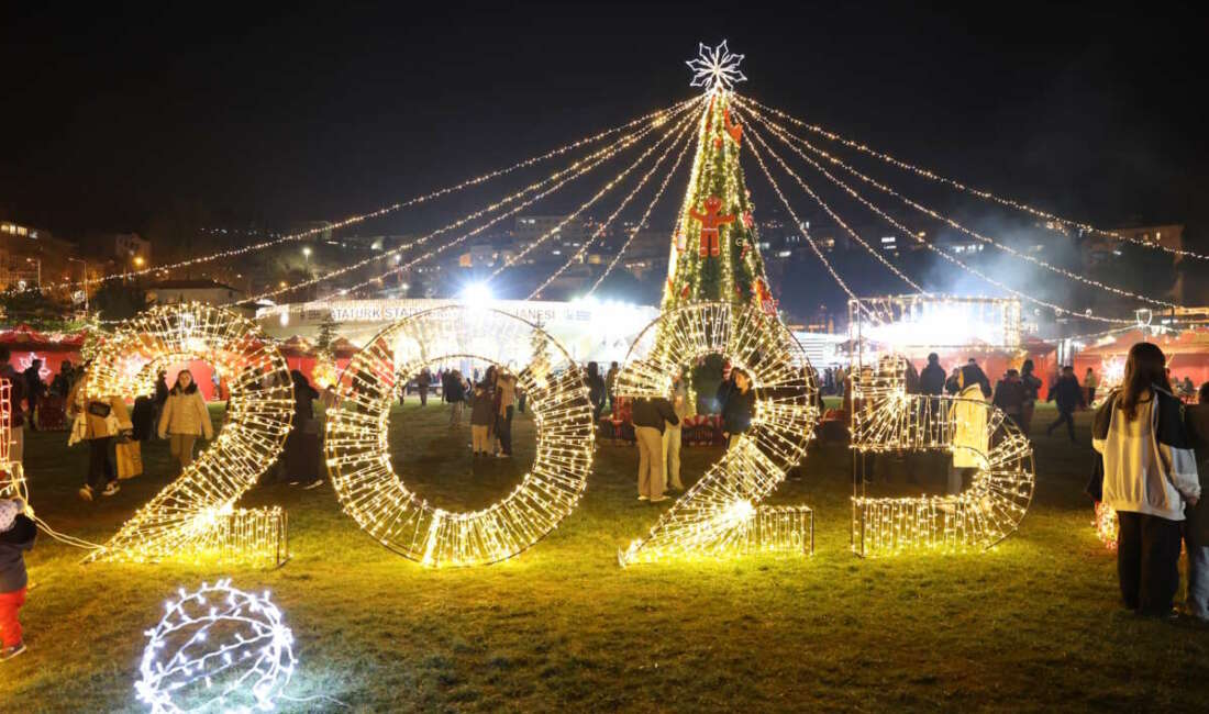 ‘Bursa Yeni Yıl Meydanı’ 2025 heyecanını yaşıyor Bursa Büyükşehir Belediyesi tarafından