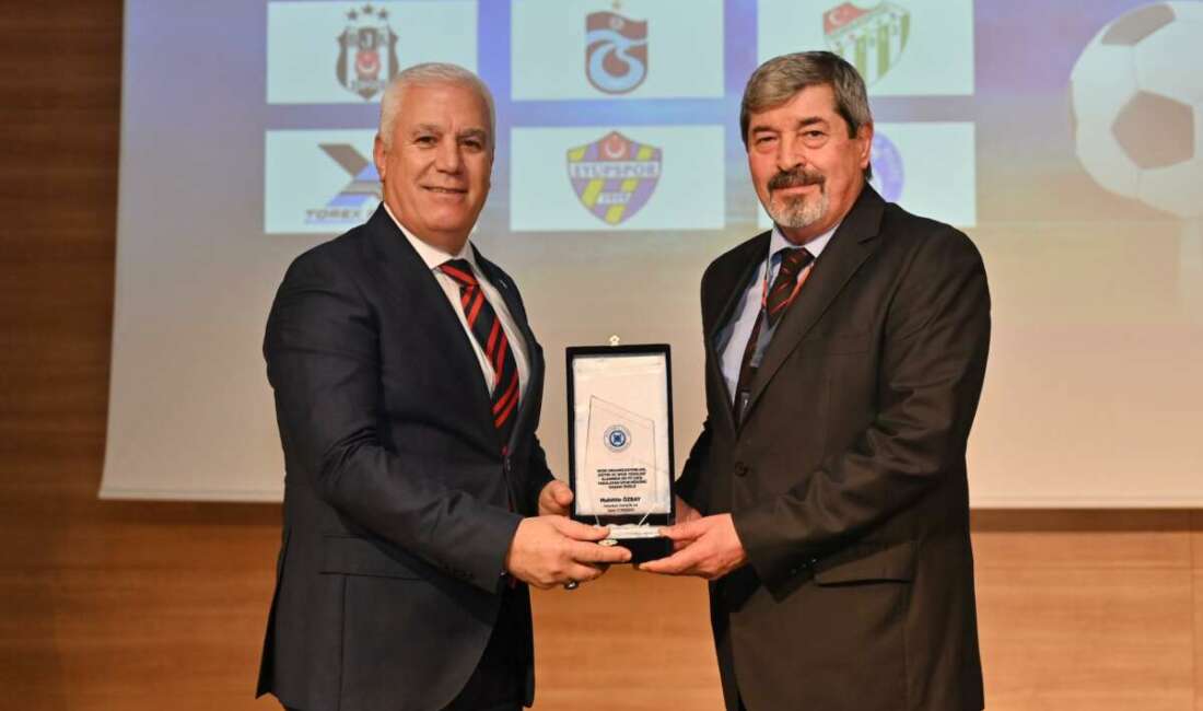 Mustafa Bozbey, İstanbul Aydın