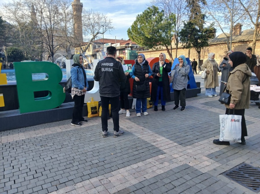 Bursa Emniyeti iş başında; Tek tek bilgilendiriyorlar