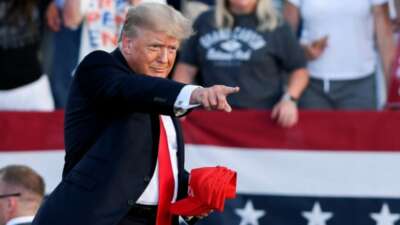 Trump’ın gelişi altını sarstı