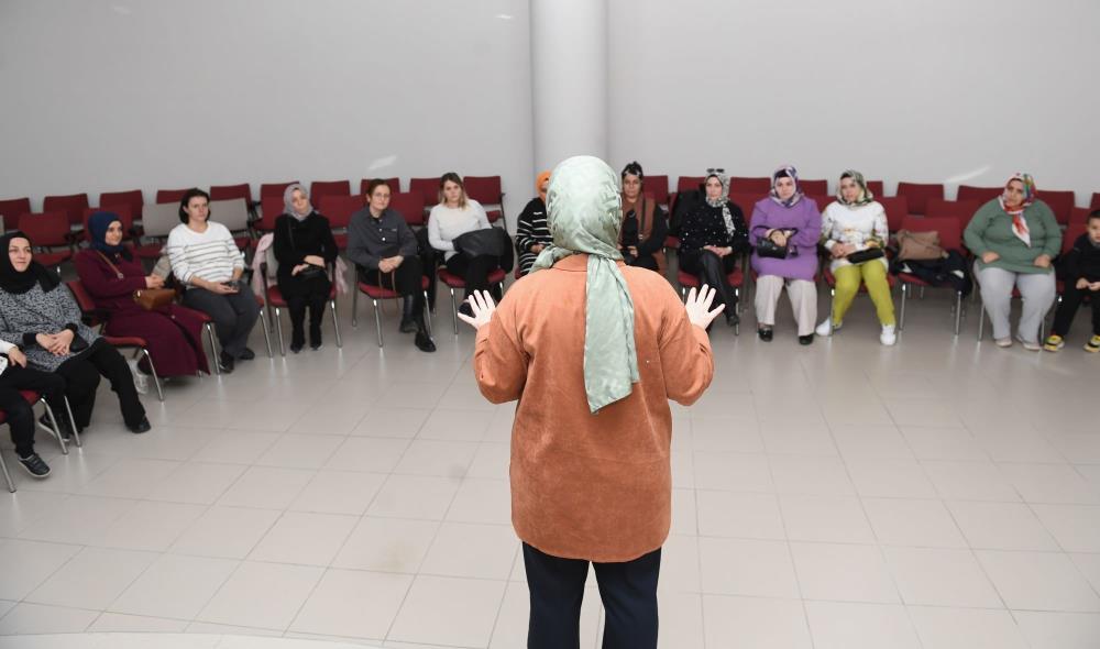 Osmangazi Belediyesi, düzenlediği “Kadın Olmak