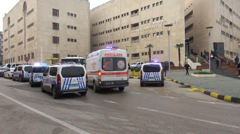 Silah duruşma salonuna nasıl girdi? İşte Bursa’daki olayın detayları