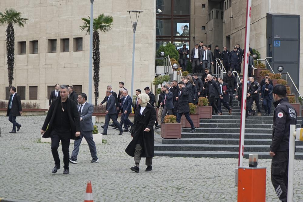 Memişoğlu yaralı askerleri ziyaret etti