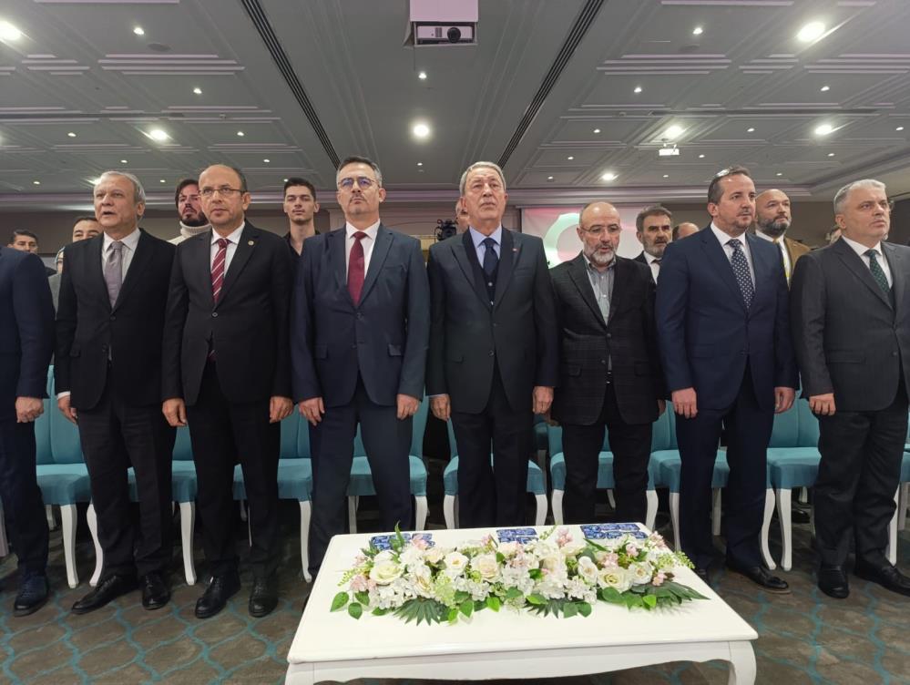 Hulusi Akar’dan Bursa’da kritik mesajlar