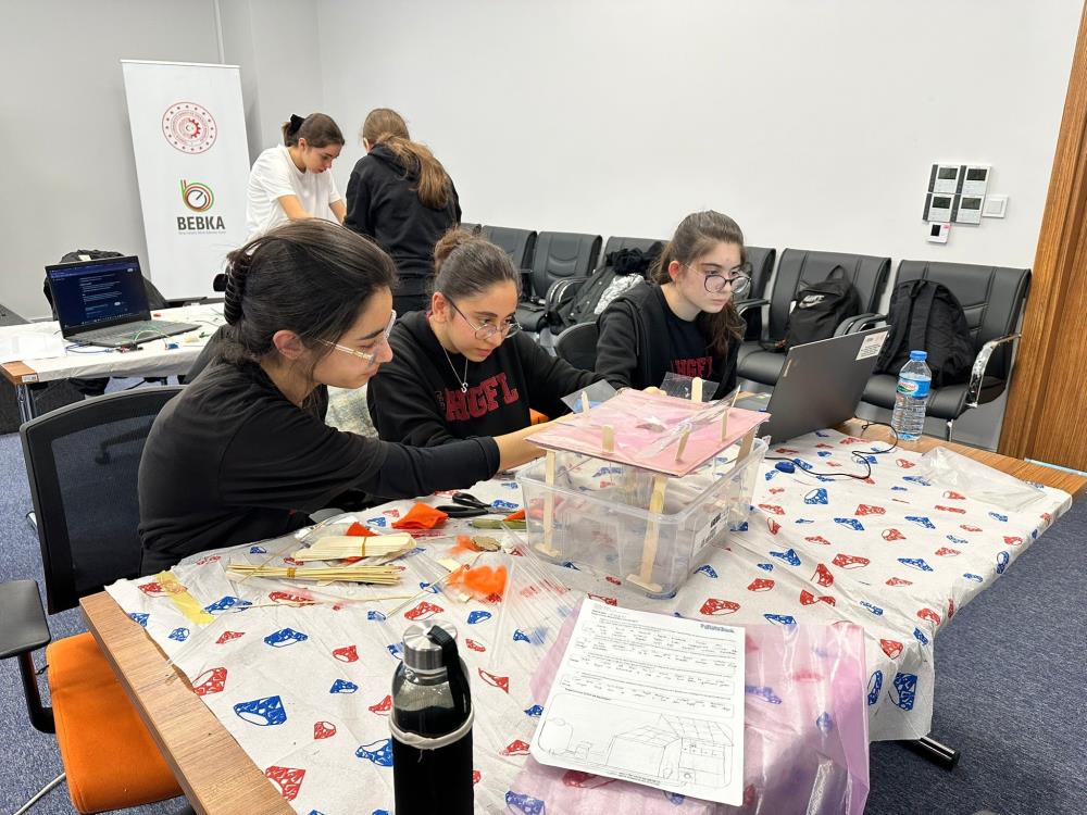 Bursa’da su krizine öğrencilerden farklı çözüm