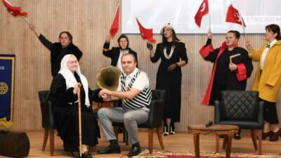 Zamansız Kadınlar oyunu Osmangazi’de sahne aldı