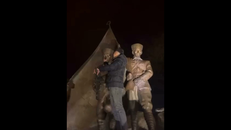 Bursa'nın İnegöl ilçesinde Atatürk ve