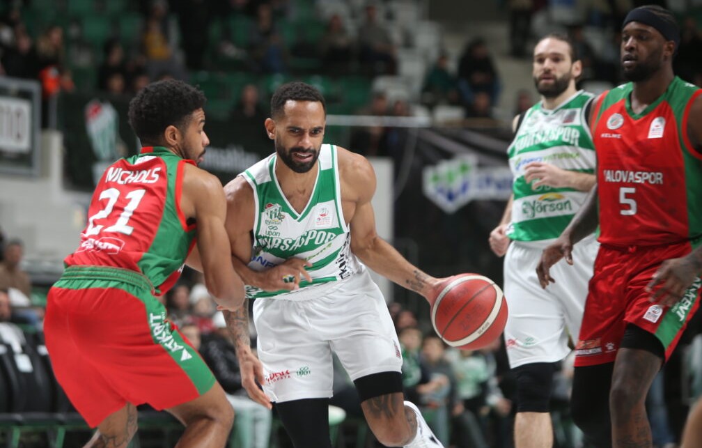 Bursaspor 2024’ü galibiyetle bitirdi Türkiye Sigorta Basketbol Süper