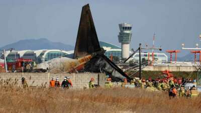 Güney Kore’de uçak faciası! 2 kişi dışında kurtulan yok