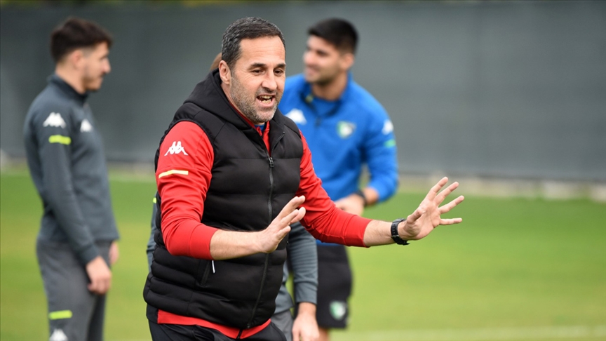 Bursaspor’un yeni hocası kim olacak?