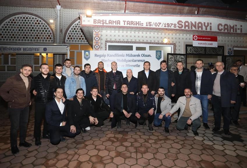 İnegöl Belediyesi’nin kandil geceleri helva