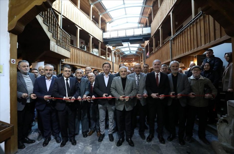 İnegöl’de zamana yolculuk; Bu sergi gezilir