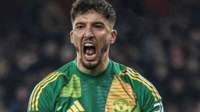 Bursalı kaleci İngiltere’de tarih yazdı