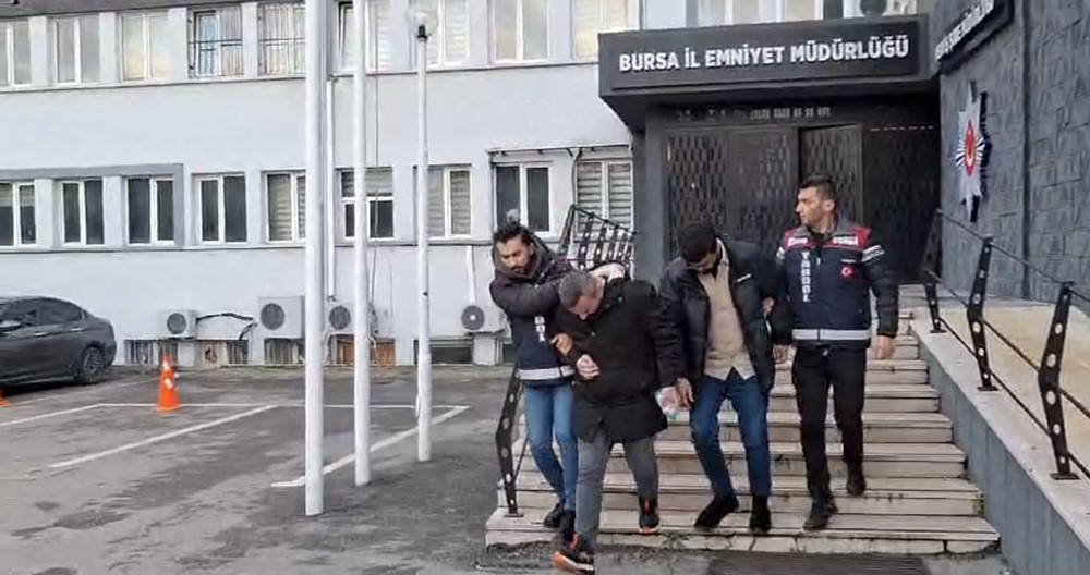 Bursa’da telefonla aradıkları 71