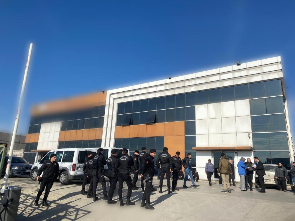 Bursa'da göçmen kaçakçılarına karşı yapılan