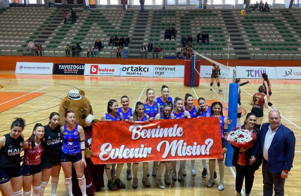 Bursa’da voleybol maçında bu da yaşandı! Türkiye Kadınlar Voleybol 2.