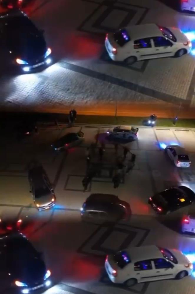 Bursa'da bir gurup genç,