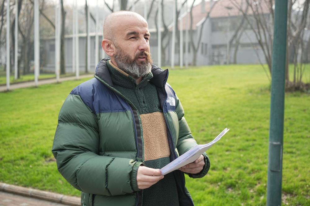 Bursa'da yaşayan Emrah Karadeniz, saç