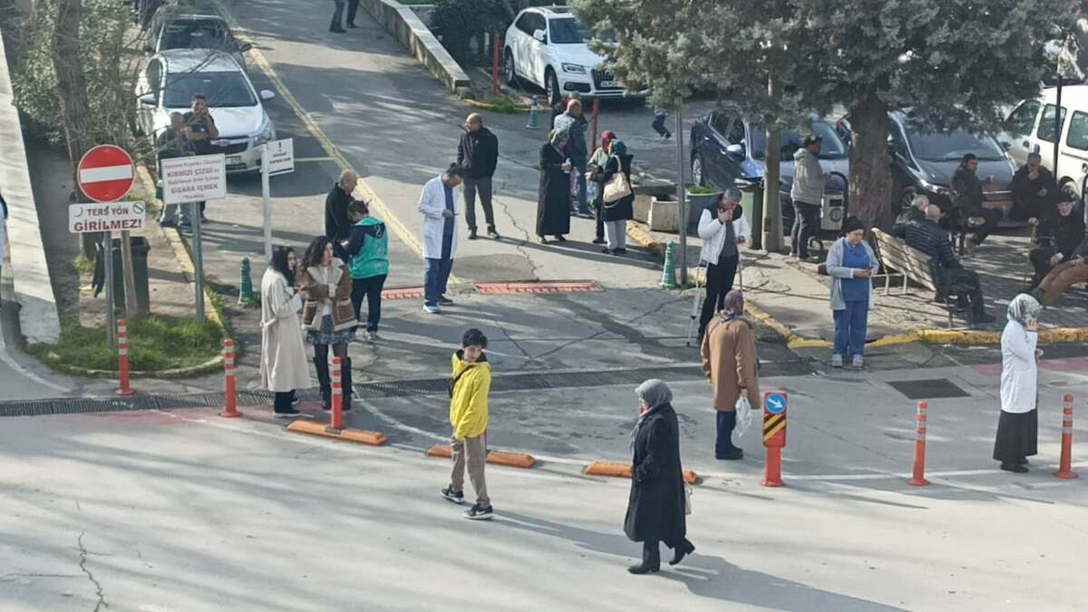 Bursa'da öğle saatlerinde 4.0 büyüklüğündeki