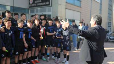 Gemlik Belediyespor U16 Namağlup Şampiyon