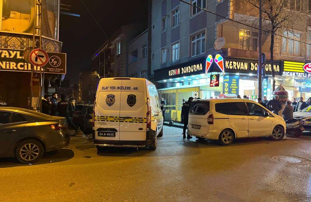 Şaka değil gerçek; İstanbul’da çay ocağına bomba atıldı İstanbul Küçükçekmece’de bir çay