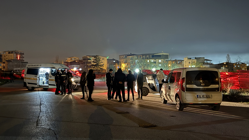 Bursa’nın Yıldırım ilçesinde bir otomobilde