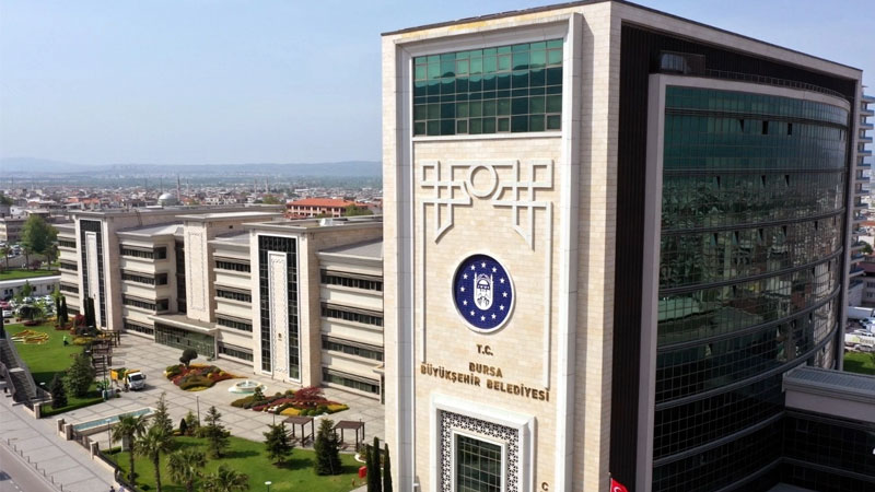 Bursa Büyükşehir Belediyesi 100 memur