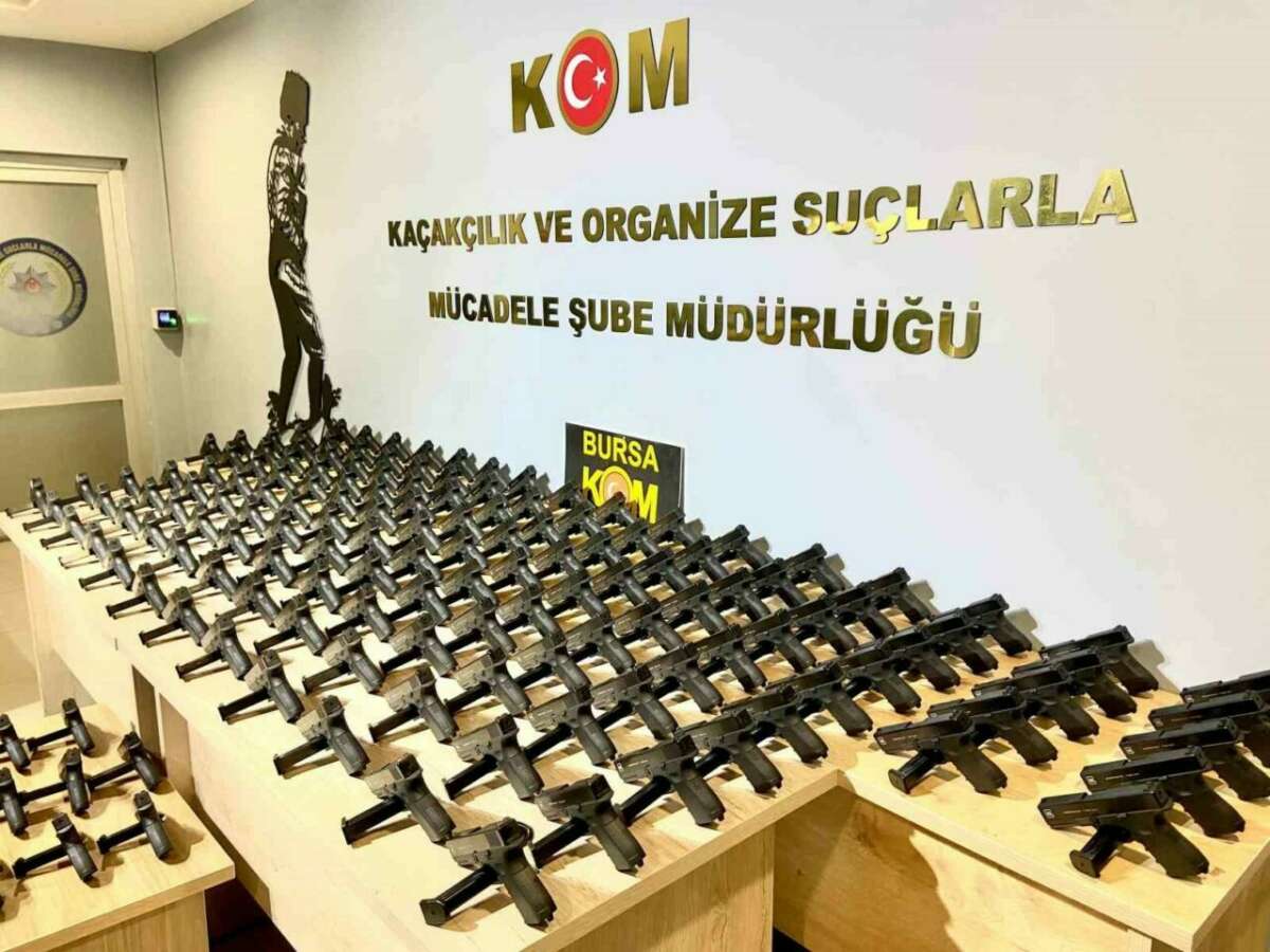 Bursa’da KOM polisi yaptığı operasyonda