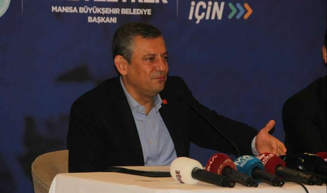 Özgür Özel’den fezleke cevabı: Vız gelir tırıs gider! Manisa'da gazetecilerle buluşan CHP