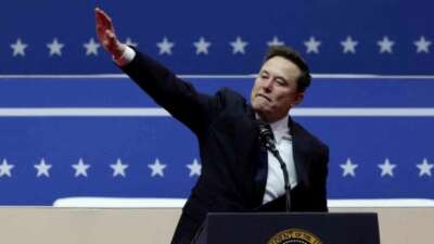 Elon Musk’tan yemin töreninde şoke eden hareket!