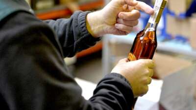 İstanbul’da sahte içki faciası: 24 saatte 11 ölü, 38 zehirlenme