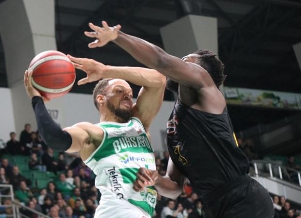 Bursaspor’a yakışmayan yenilgi Türkiye Sigorta Basketbol Süper