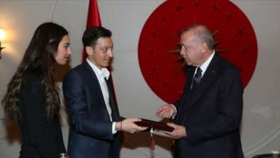 AK Parti’de Mesut Özil ve Sinan Akçıl sürprizi!