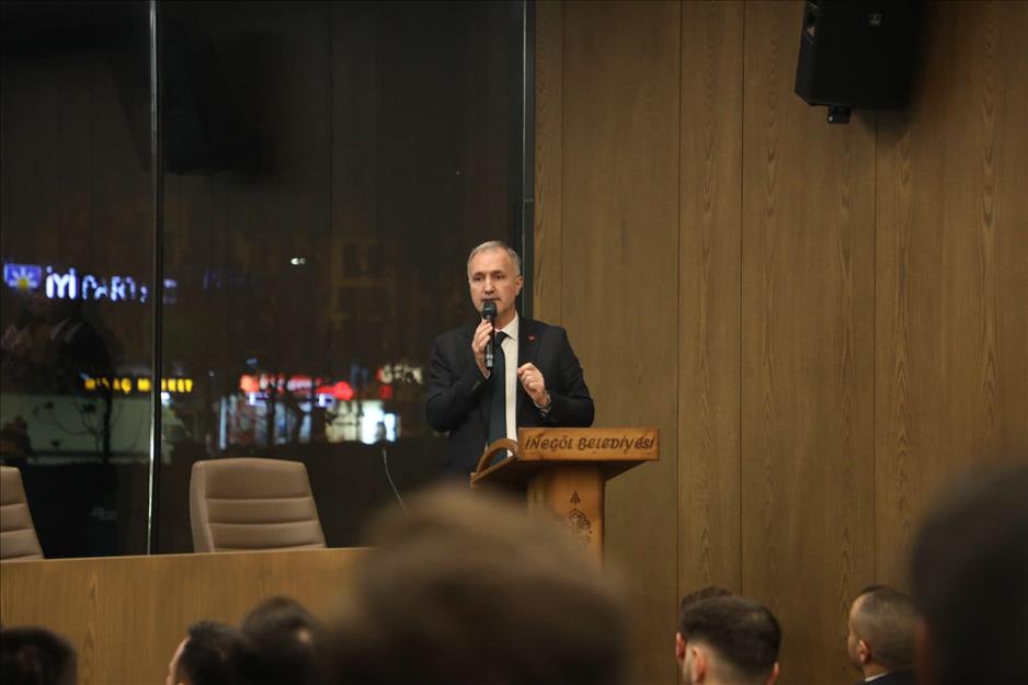 Bursa’da depremde yıkılan binaların projeleri mühendislerle incelendi