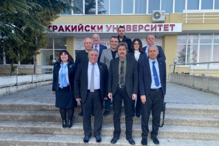 Uluslararası kapsamda akademik ilişkilerini güçlendirmek