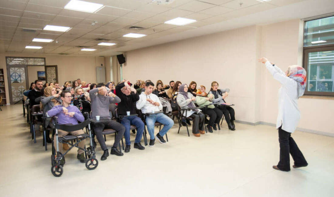 Bursa’da Büyükşehir’le kesintisiz iletişim Bursa Büyükşehir Belediyesi İnsan