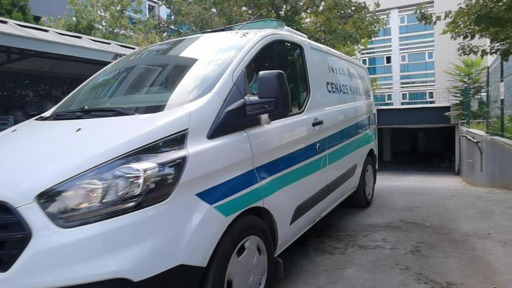 Bursa'nın İnegöl ilçesinde annesinin emzirirken